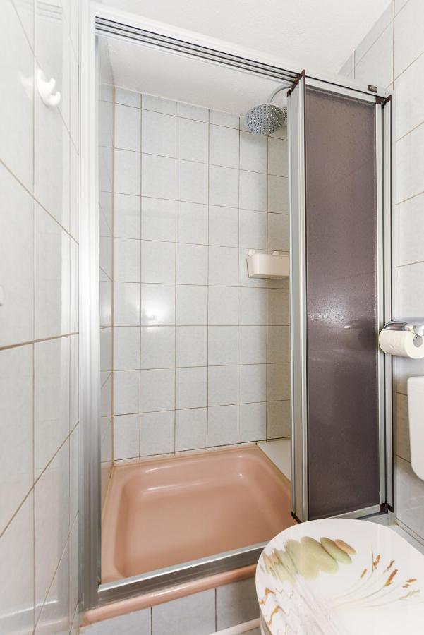 Ferienwohnungen Im Haus Lieblingskoje Neuharlingersiel Dış mekan fotoğraf